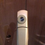 戸建て　ドア　鍵交換