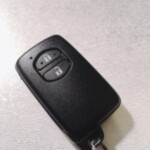 車の鍵の開錠　鍵トラブル