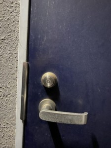 鍵紛失による玄関開錠と交換作業