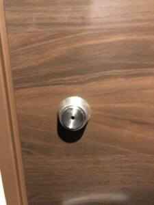 トイレのドアの鍵開け　不具合