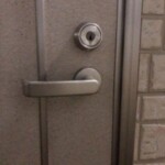 アパートに引っ越しの方からの玄関鍵交換