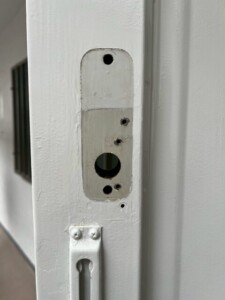 鍵を差す向きを変えると回るのはなぜか